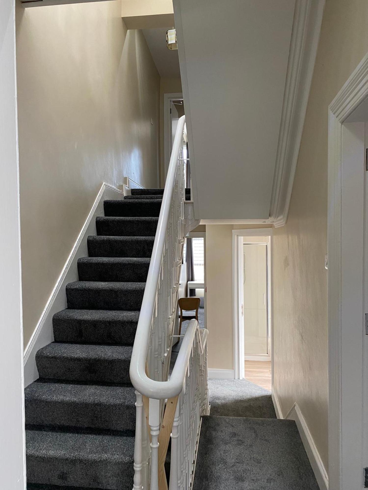 Roskeen Townhouse Belfast Exterior photo